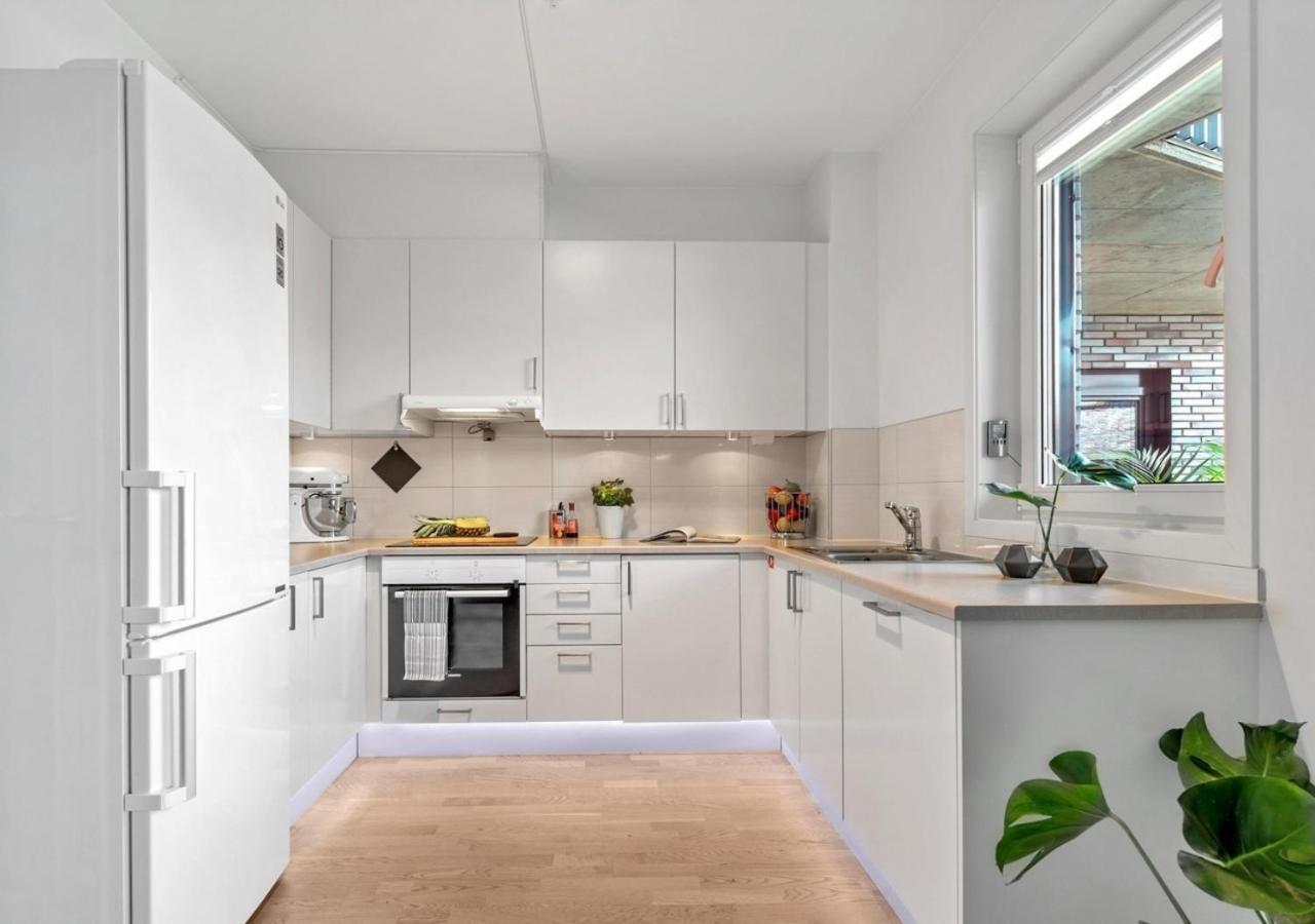 Seaside Apt - 2 Sunny Balconies - Modern - 6 Pax 오슬로 외부 사진